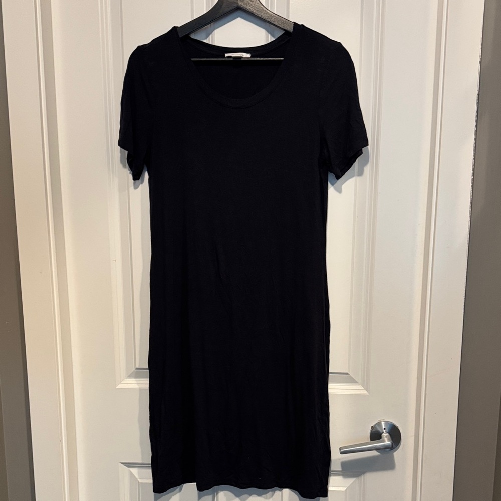 Daily Ritual Classic Black Tee